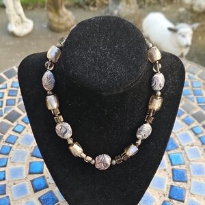 Swirled Frosted Beaded Necklace